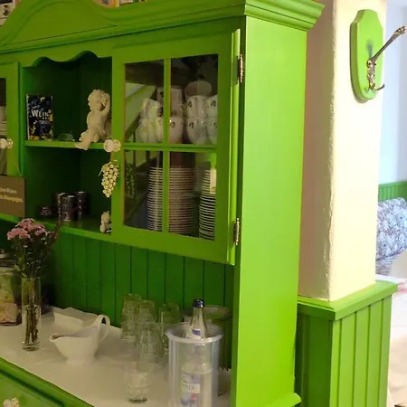 Romantisches Holzhaus * Σβερίν